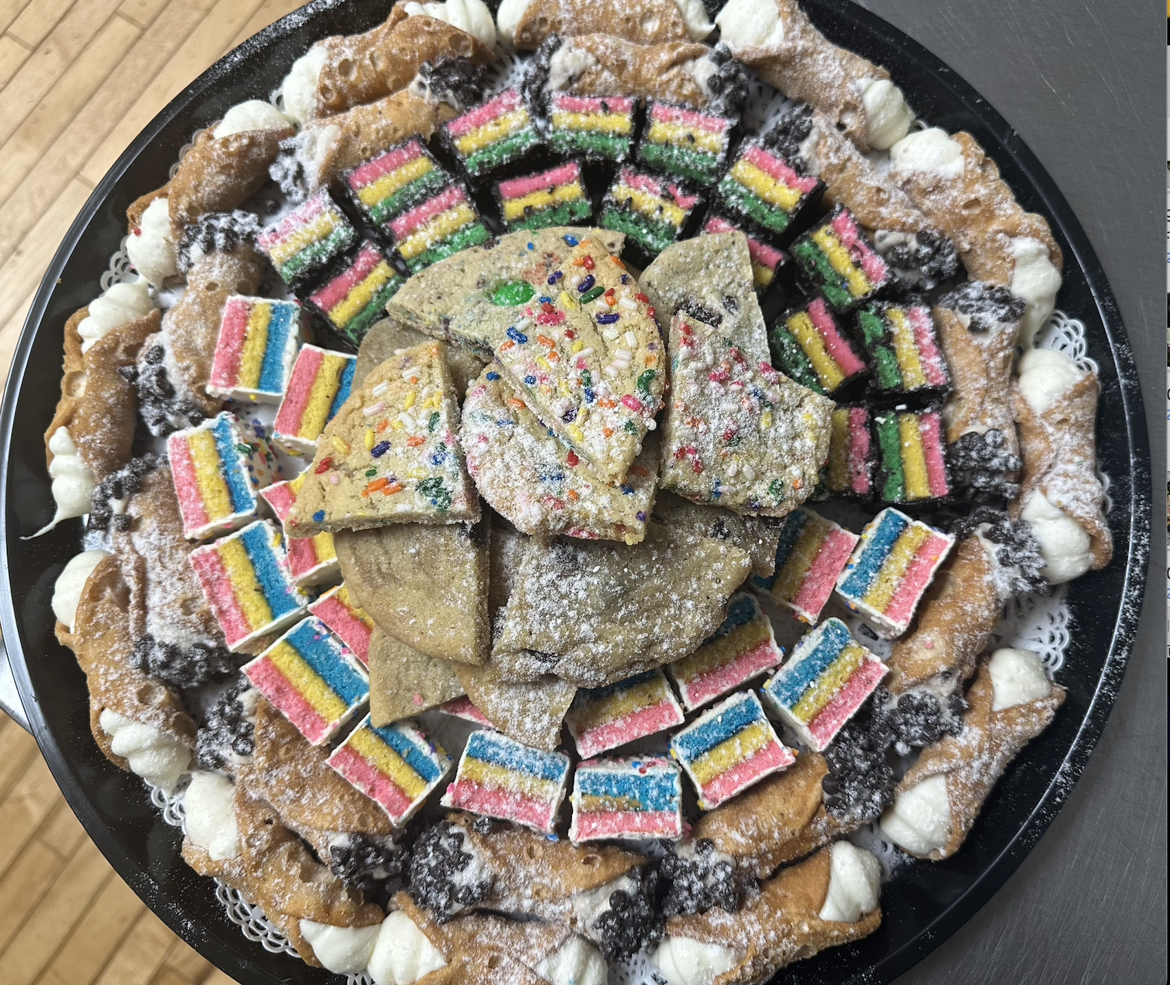  Cookies-Rainbow Cakebites-Mini Cannoli Tray 
